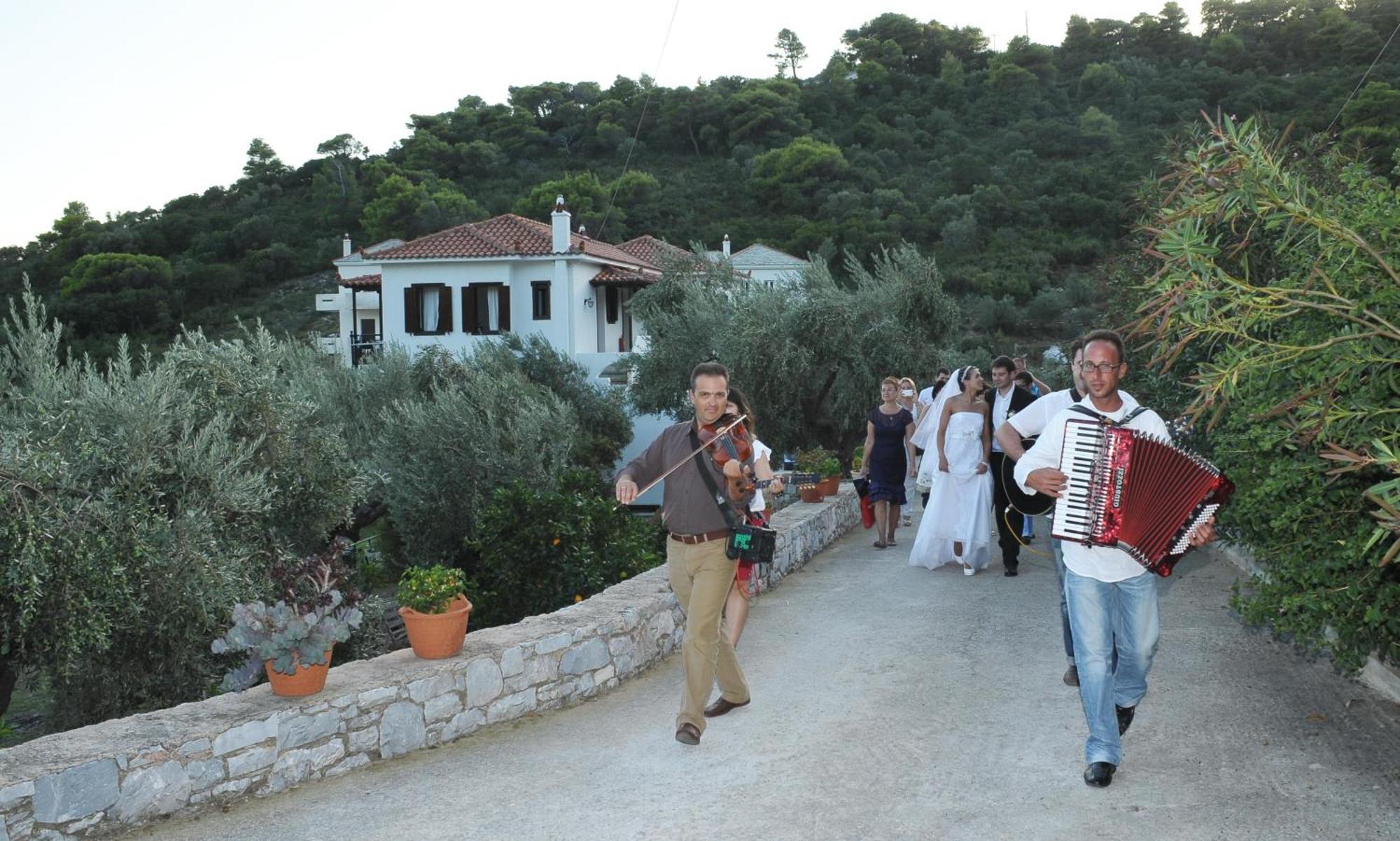 Mando Beachfront Stafylos Esterno foto